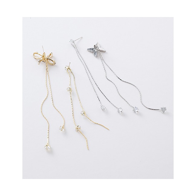 LRC Anting Tusuk Fashion Golden Rhinestone Chain Butterfly Asymmetric Earrings D63781