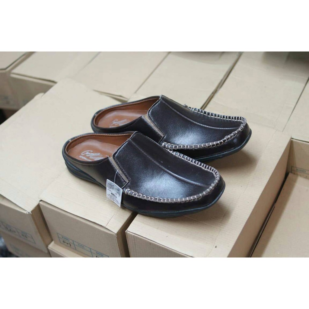 SEPATU BUSTONG KULIT. SEPATU BUSTONG PRIA. SEPATU CASUAL SLOP PRIA. SEPATU BALLY BUSTONG PRIA MURAH.
