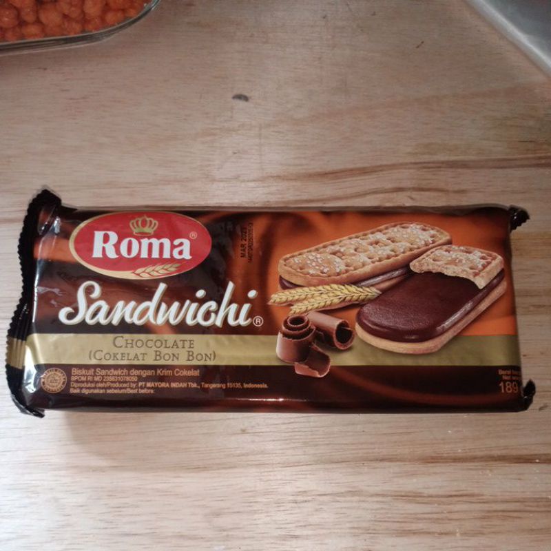 

Roma sandweich rasa coklat