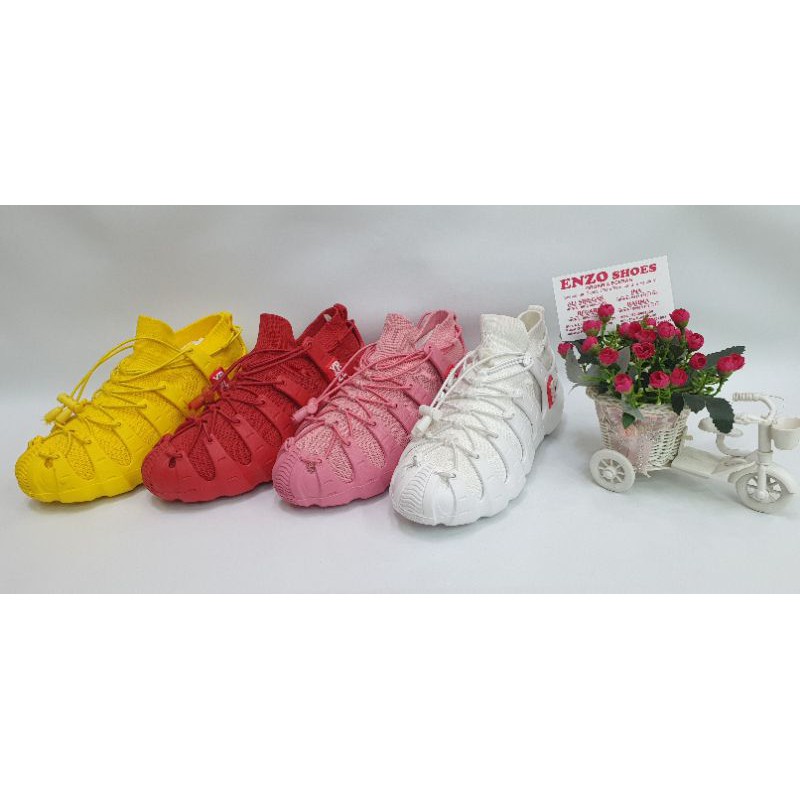 Sepatu import wanita terbaru / sepatu zumba terbaru / sepatu senam import / sepatu olahraga murah