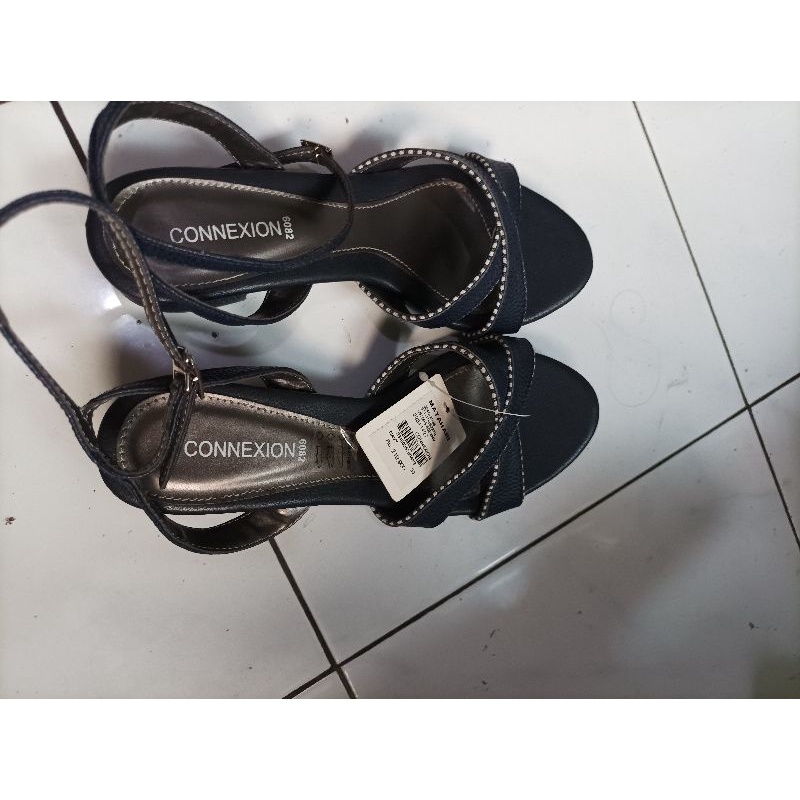 sandal matahari