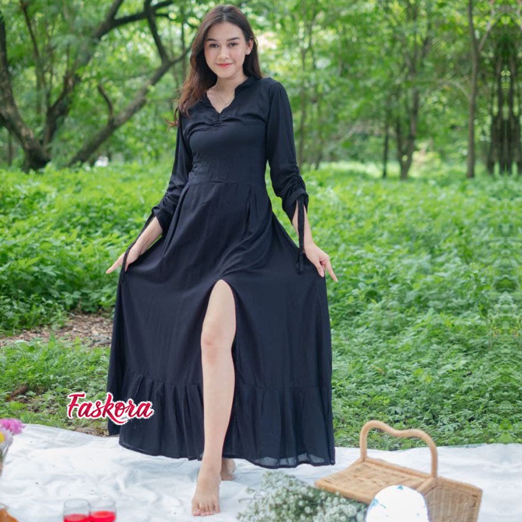 Dress Velvet Muslim Panjang Jumbo Belah Samping Paha Sexy Hitam Pink