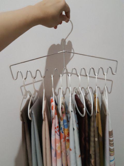 Hanger Sisir 12 / Gantungan Hanger 12