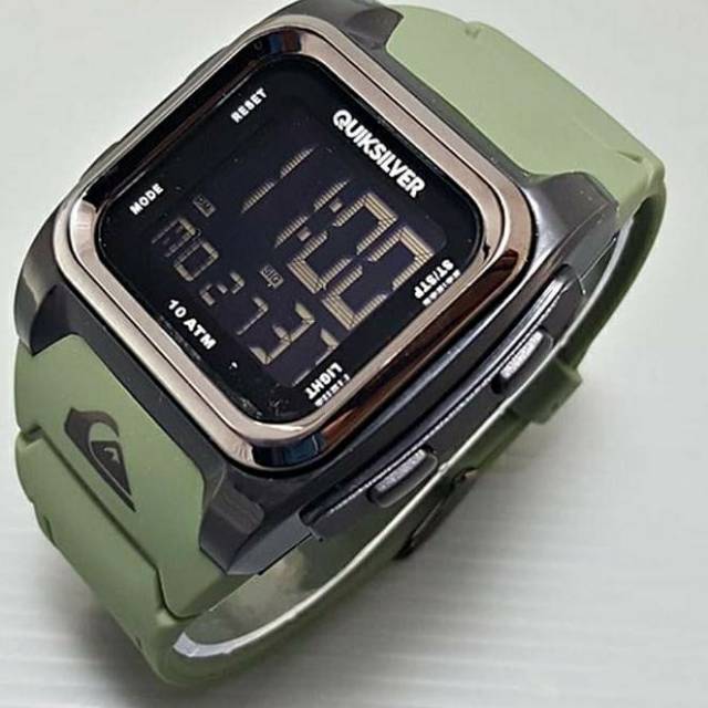 Jam tangan pria Quiksilver