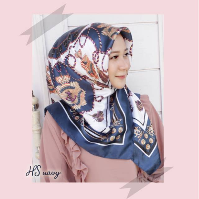 BRANDED SCARF SYAHRINI