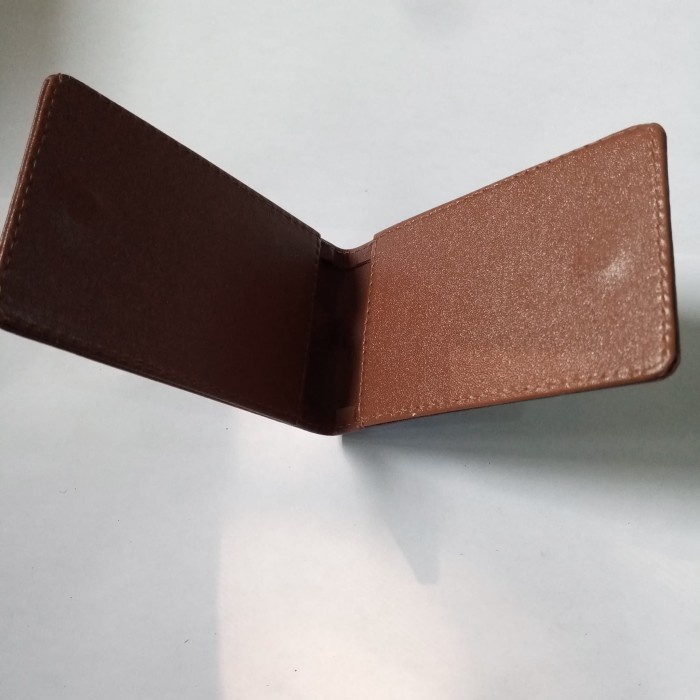 

Star Name Tag Magnet Dengan Tali Berkualitas