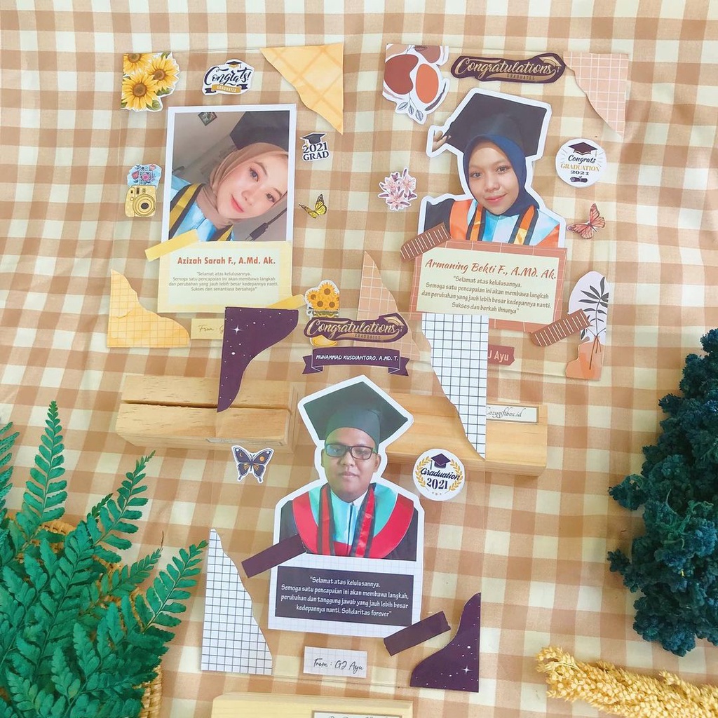 CUSTOM ACRYLIC GIFT, BIRTHDAY GIFT, HADIAH WISUDA, HADIAH ULANG TAHUN