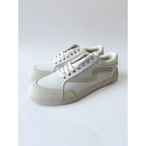 Patrobas Cloud Off White