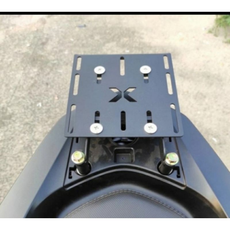 Breket Box honda New PCX 160 2021