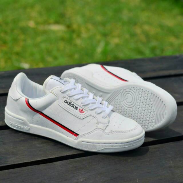 ADIDAS ADVANTAGE