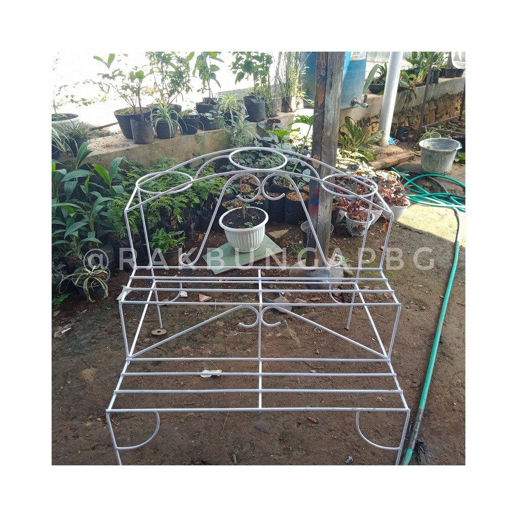 Rak Bunga Besi / Rak Bunga Minimalis / Rak Bunga Susun 3