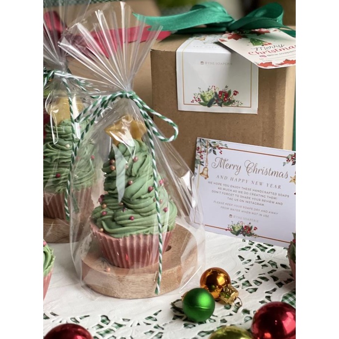 

CUSTOM ORDER CHRISTMAS HAMPERS FOR MS LIANA DF161DSD