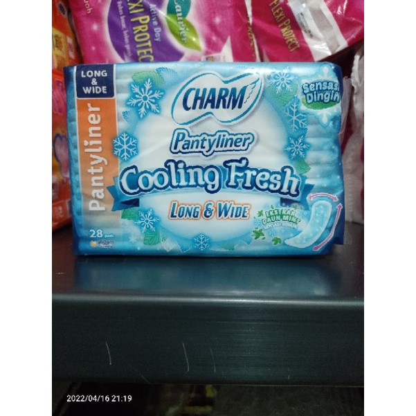 Charm Pantyliner Cooling Fresh Long Wide 28 pads