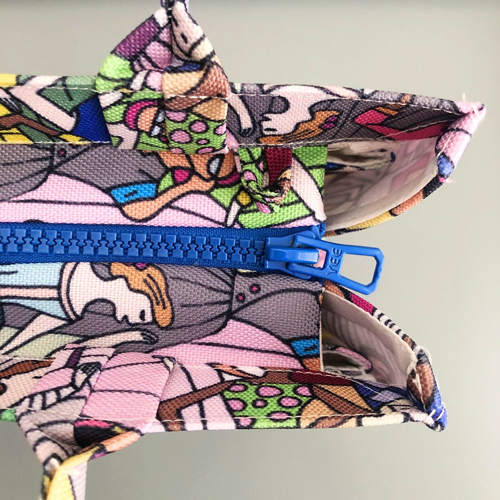 Toteyama - Tas Tote Small Library - Warna-Warni