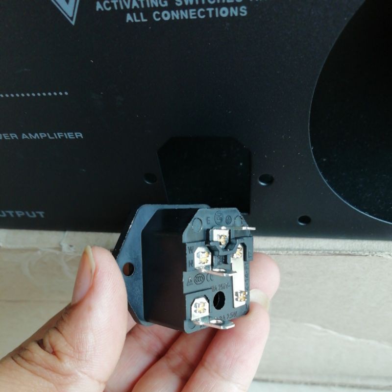 Socket Ac in untuk Box BELL terbaru