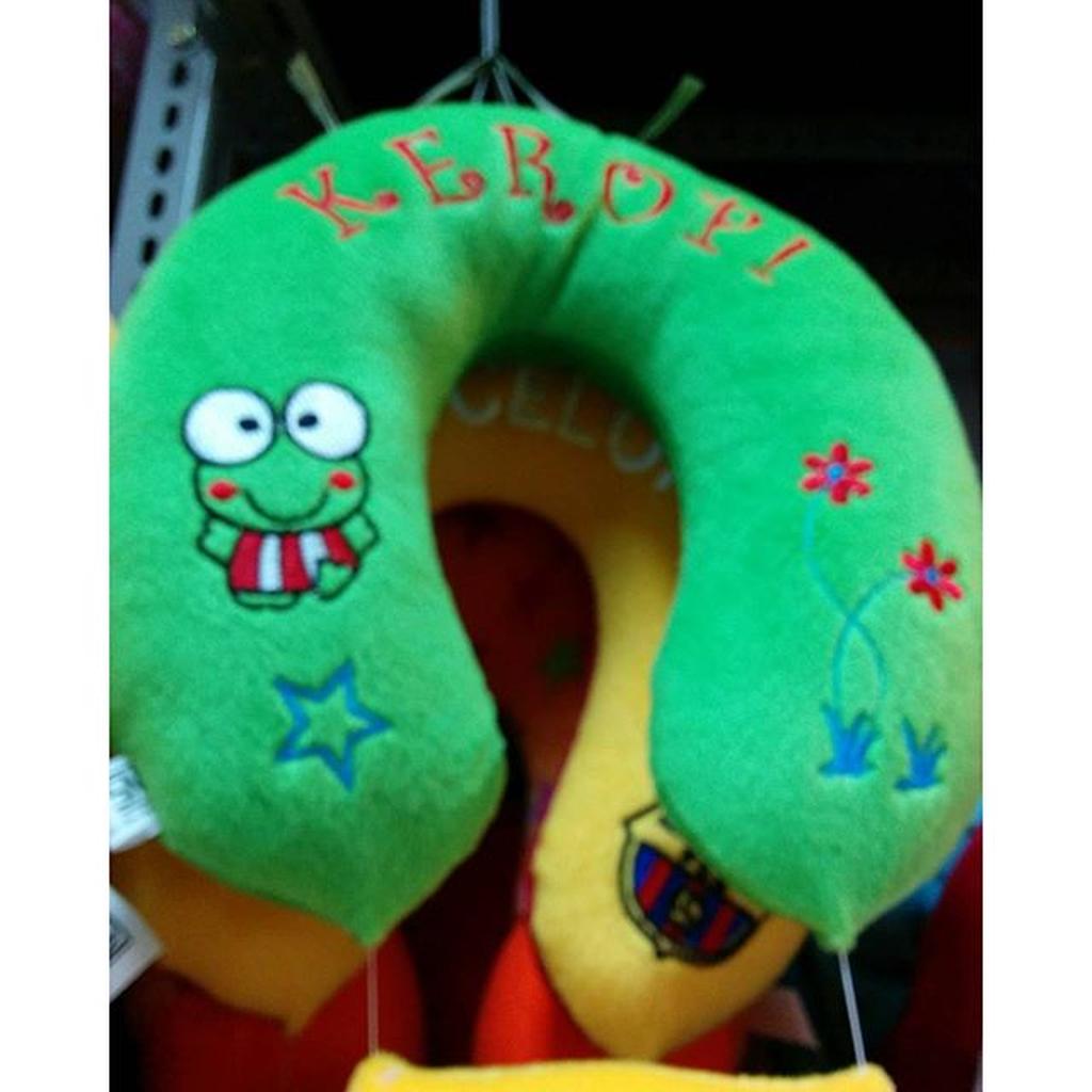02042 banher keroppi bantal leher keroppi