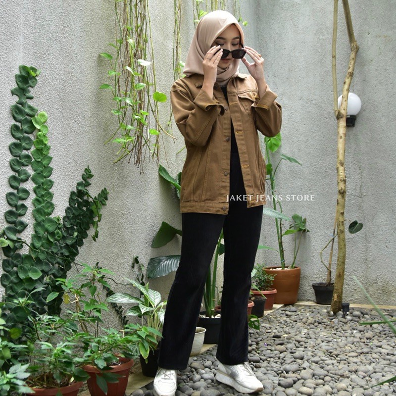 Jaket Jeans Oversize Wanita Coklat