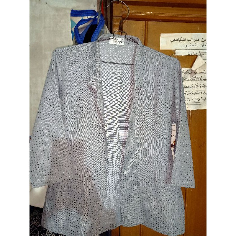 PRELOVED CARDIGAN/BLAZER ABU-ABU WANITA