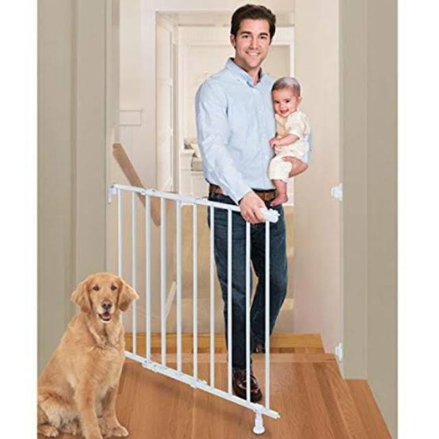 Summer Infant Top of Stairs Simple to Secure Metal Safety Gate