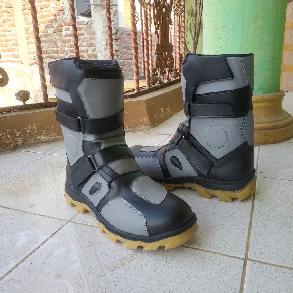 Sepatu cross trail clasik bots vintage kualitas premium terlaris