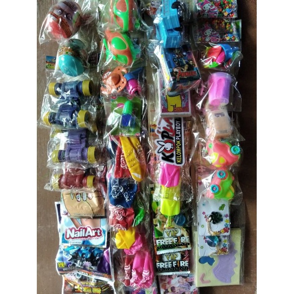 Mainan Renceng Serba dua ribu 2000 isi 40 PCS ( Mainan Serba Dua Ribu )