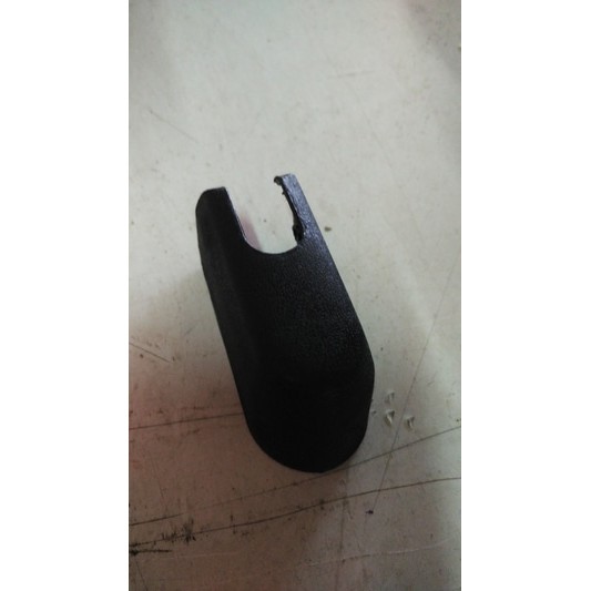 tutup wiper belakang ayla/agya