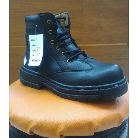 Sepatu PriaNichelin N014 Hitam