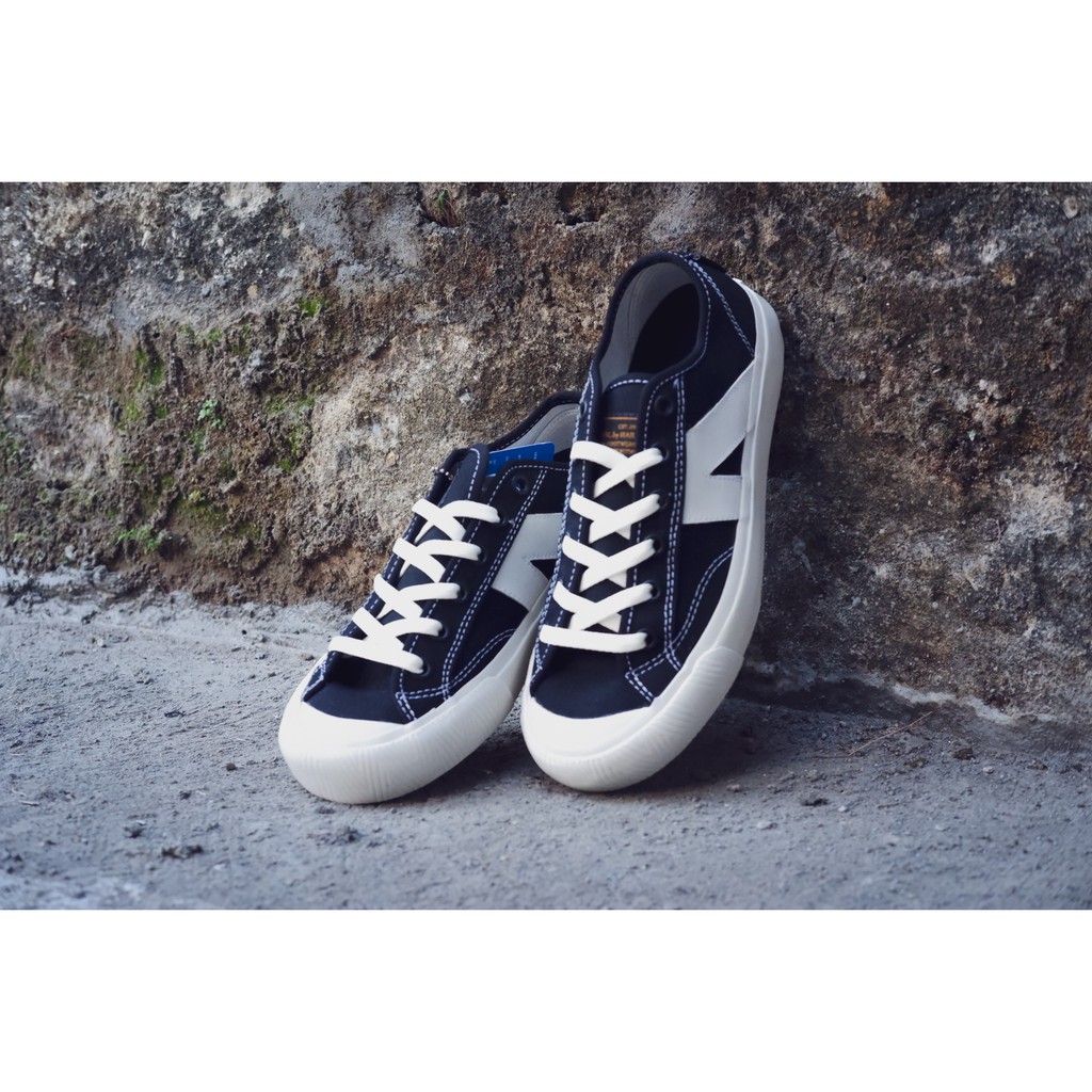 Sepatu Sneakers Arl Warrior II Low Black White