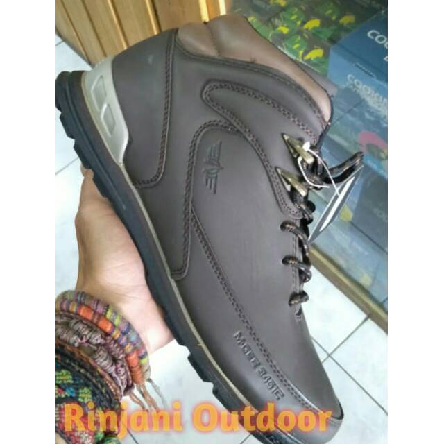 Sepatu gunung boots M-GEE torro