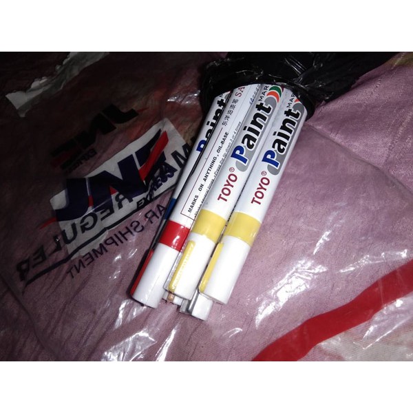 

toyo paint marker