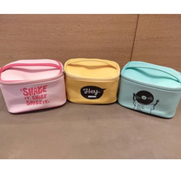 [KODE BARANG Z5922G] Pouch kosmetik miniso