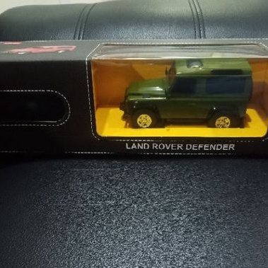 Land Rover Defender Rastar RC Hijau Army