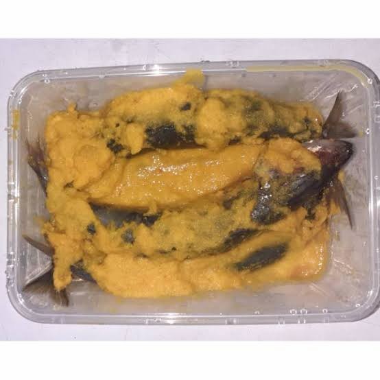 

ikan kembung layang ungkep bumbu kuning 500 gr tinggal goreng