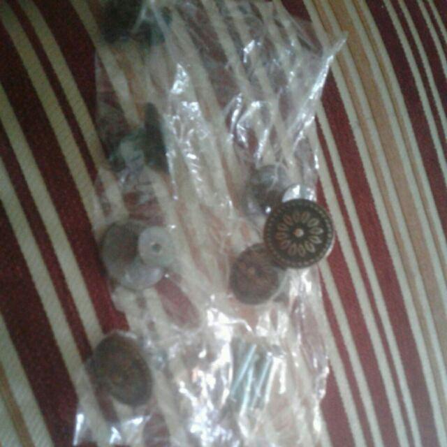 1 Brass Knob / Tarikan Laci Kuningan - Flat Round Brass Flower