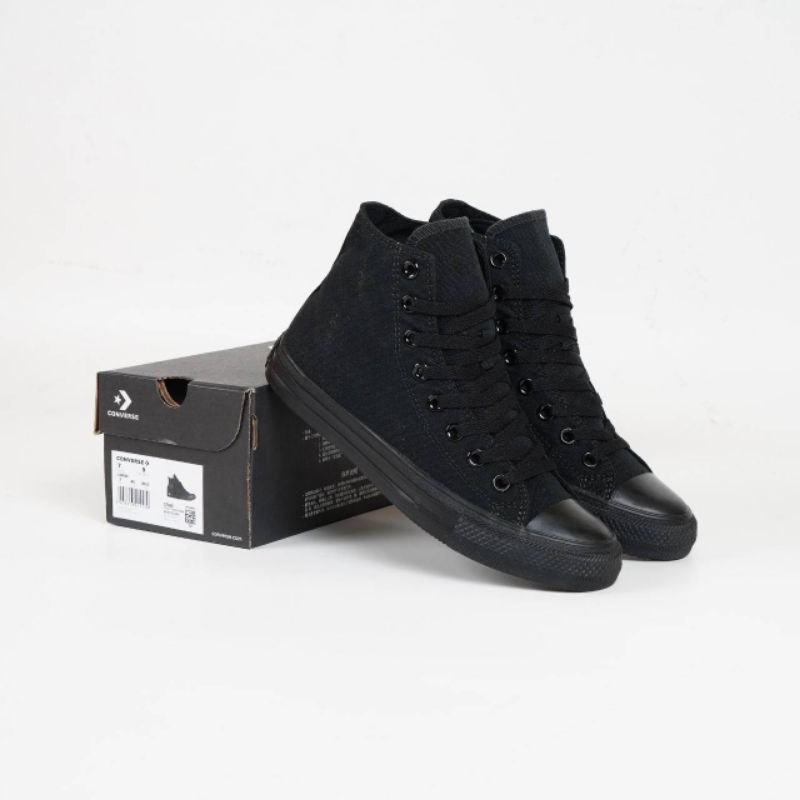 black converse 8