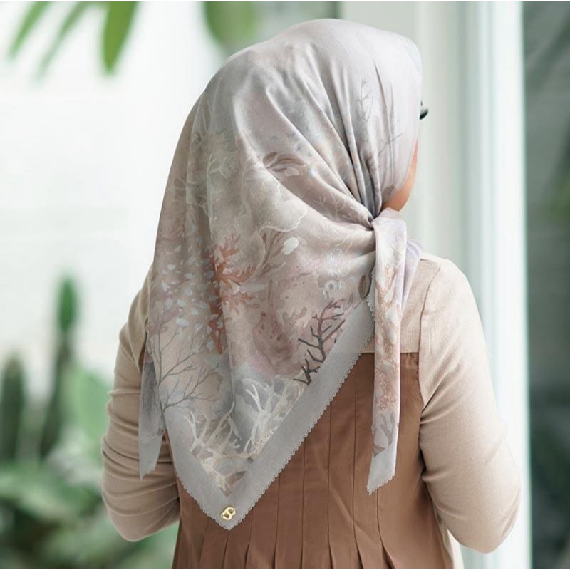 Savanna series buttonscarves