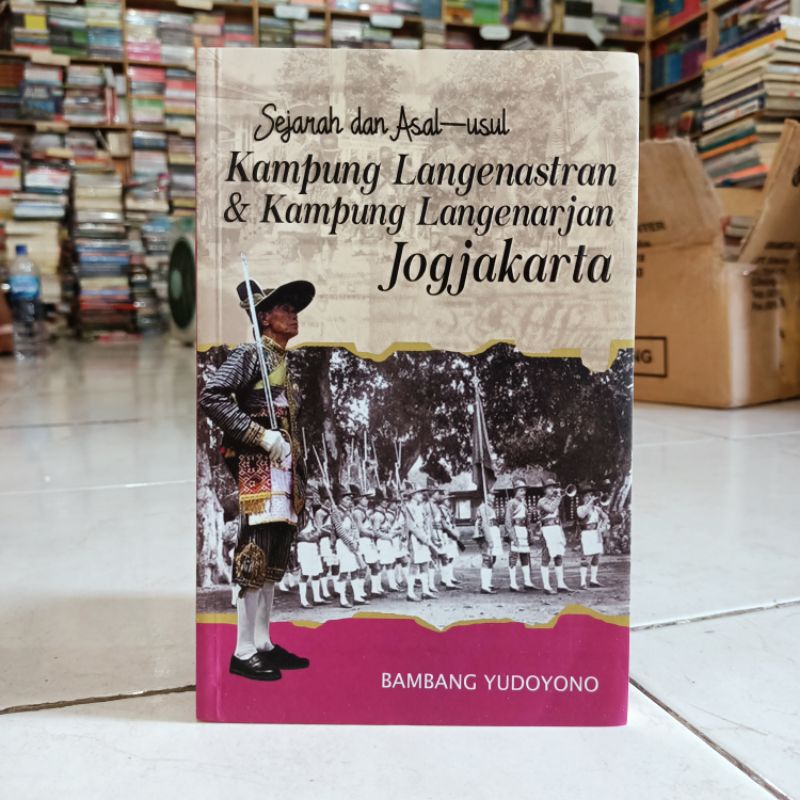 OBRAL BACAAN SEJARAH // SASTRA // Buku Sejarah dan Asal-Usul Jogjakarta