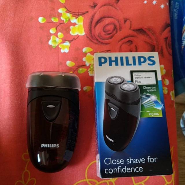 Alat cukur elektrik Philips pq206