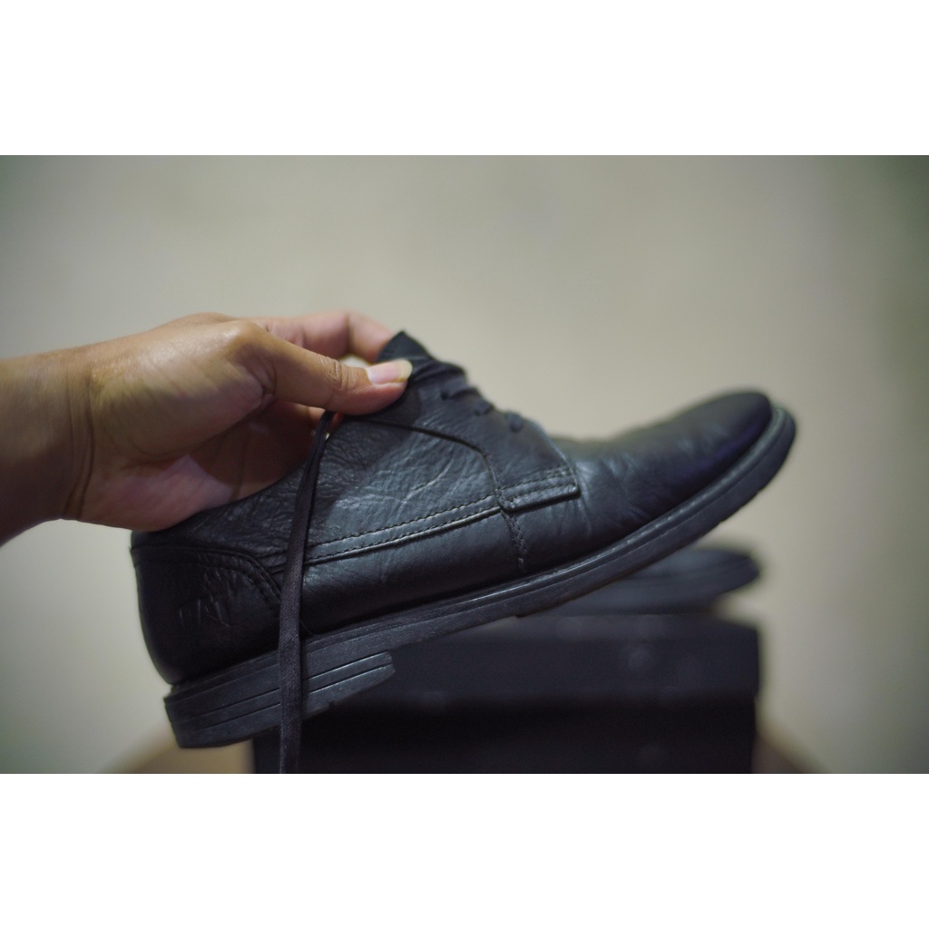 CATERPILLAR Sepatu kulit leather formal original second bekas size 41