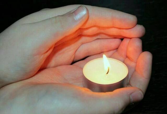 Lilin Putih Candle Aromaterapi isi 28