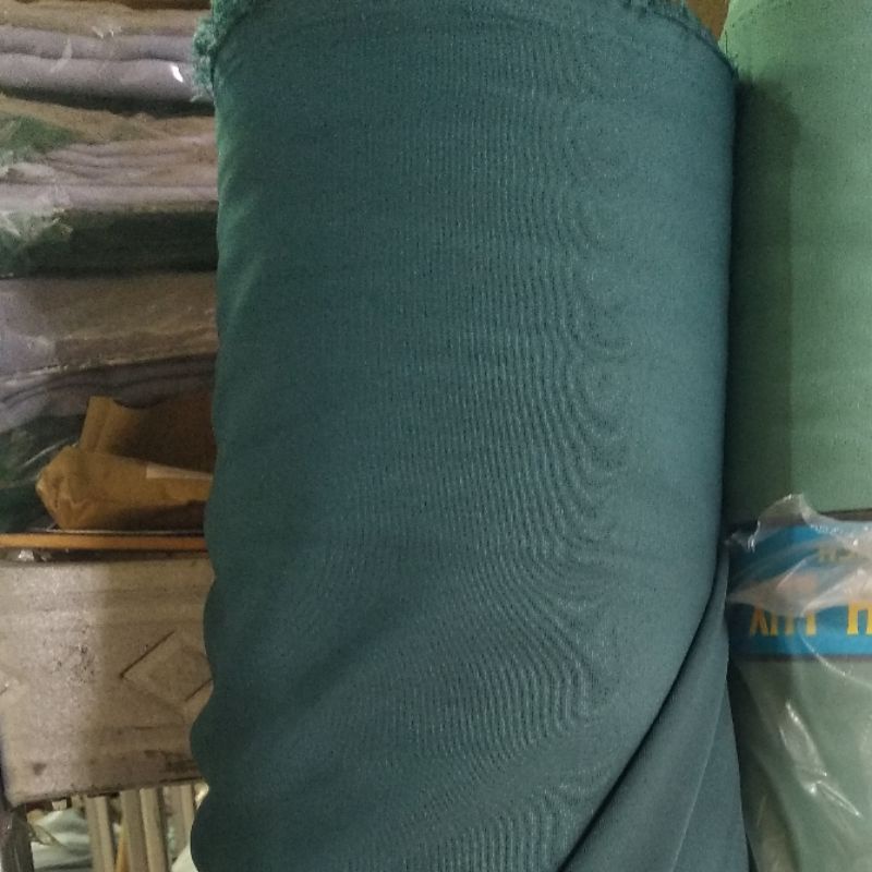 Kain Wolfis/ Woolpeach/ Wolvis Grade A Harga Setengah Meter-Kain Emerald(new)