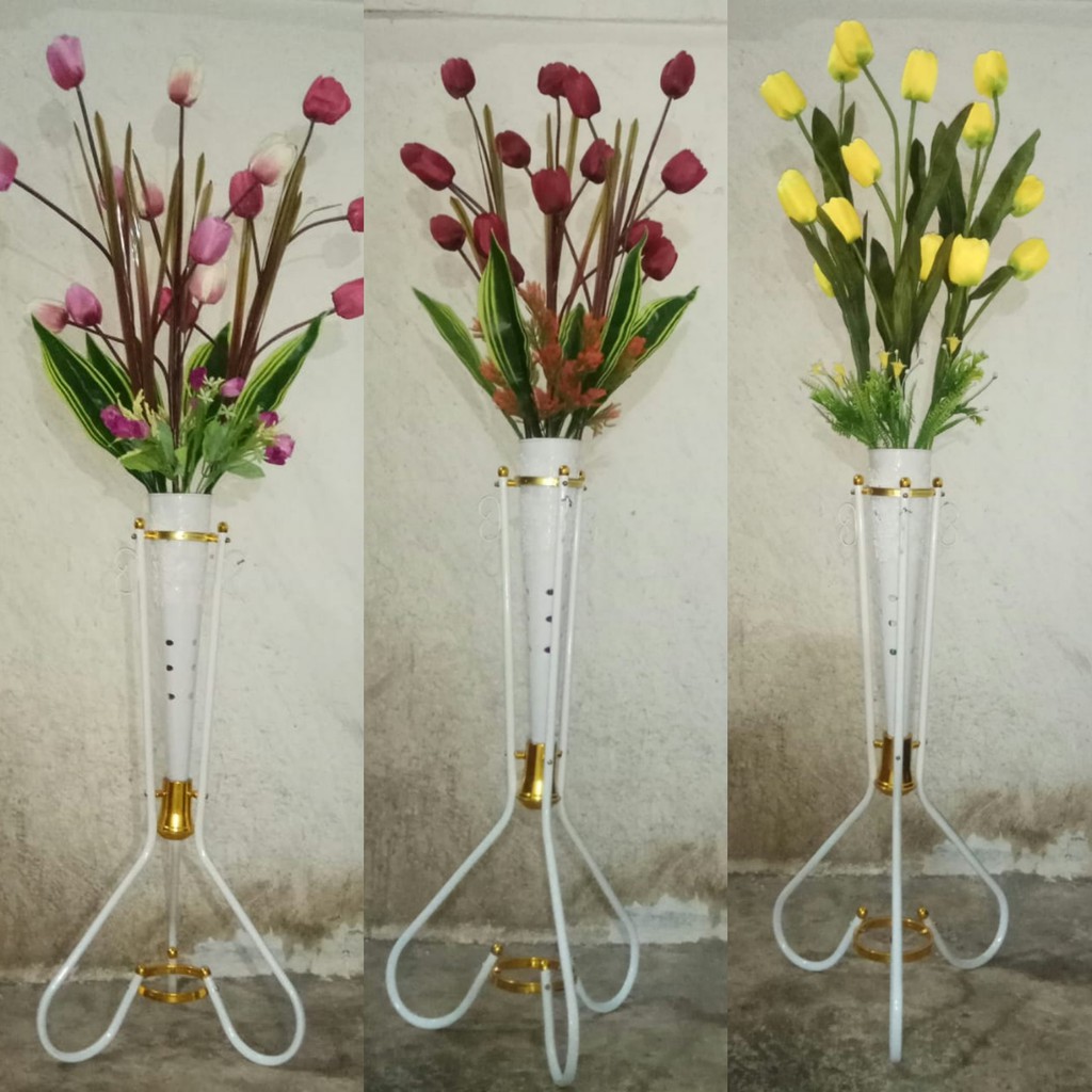 Bunga tulip sudut +pot besi