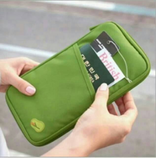 IRC 028 - Passport Travel Wallet