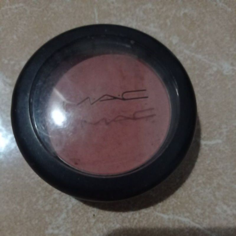 preloved mac blush on