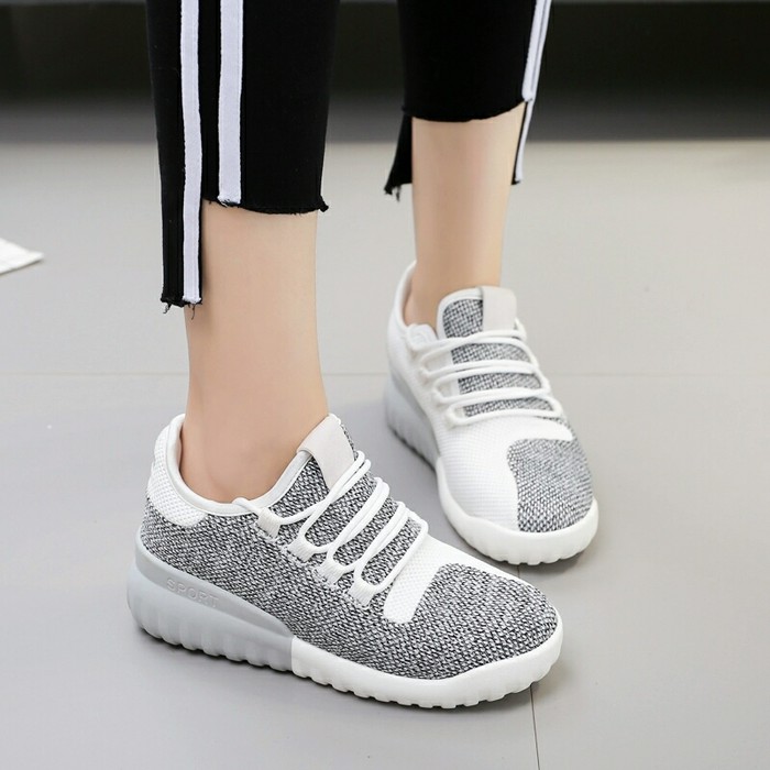 Skechers Beat Yeezy Putih