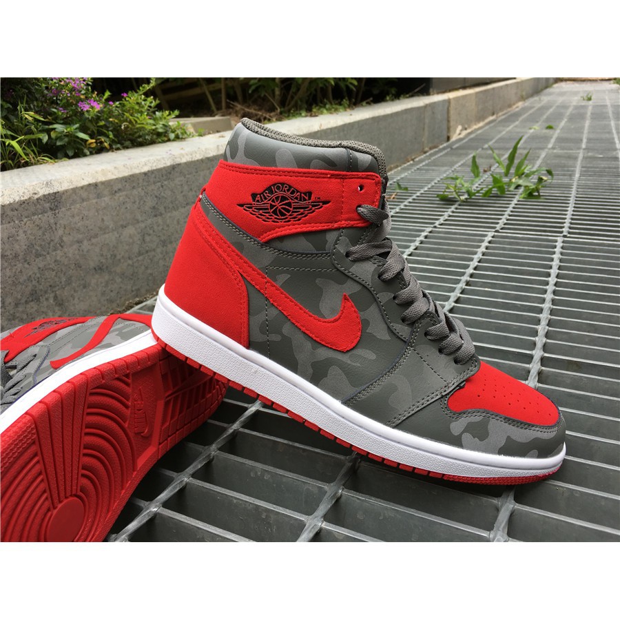 camo jordan 1