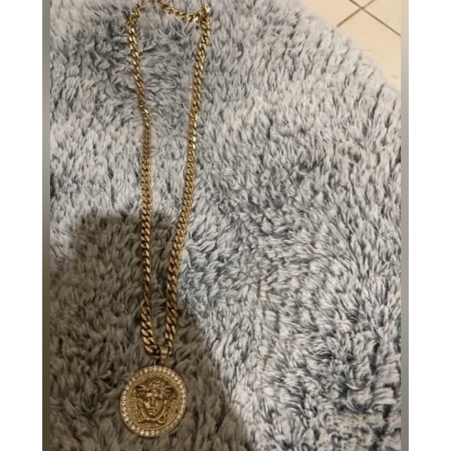 kalung versace