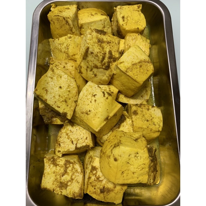 

Tahu ungkep bumbu kuning ( 1 box isi 10 potong tahu )