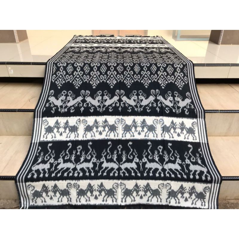 Kain Tenun Blanket Motif Hewan