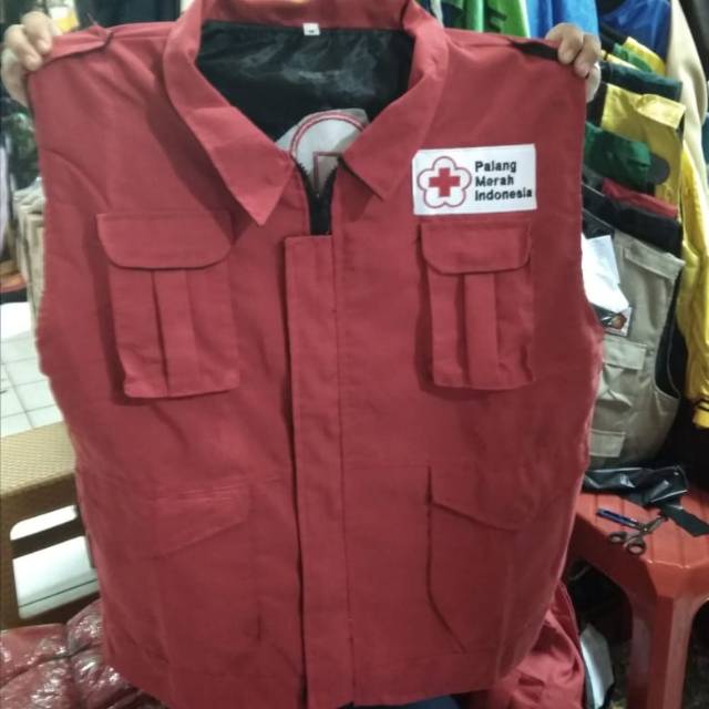 Rompi pmi  merah